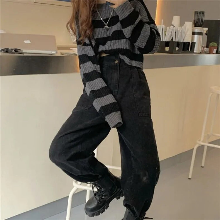 Moody Oversized Striped Cropped Sweater