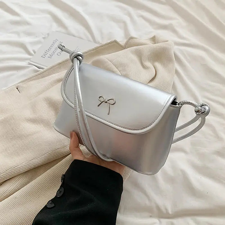 Charming Bow Purse