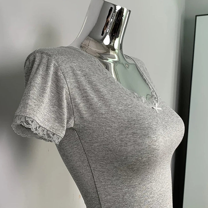 Minimal Muse Fitted Top – Local Stock