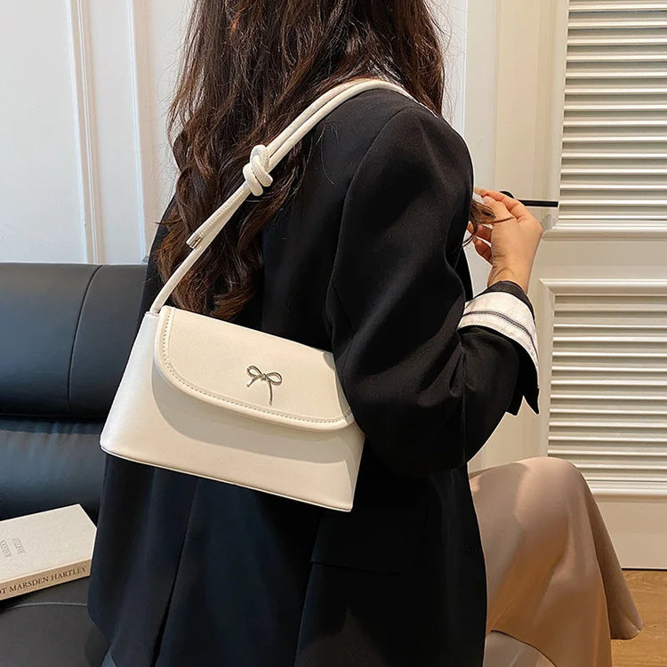 Charming Bow Purse