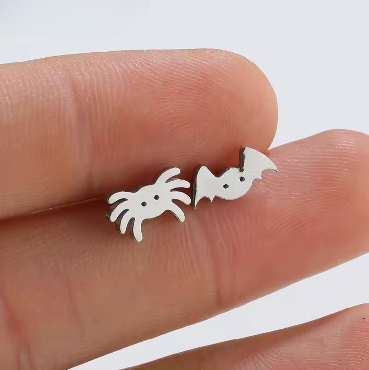 Dark Cutie Stud Earrings