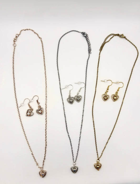 Two Moody Originals: Linked Hearts Jewelry Set – Local Stock