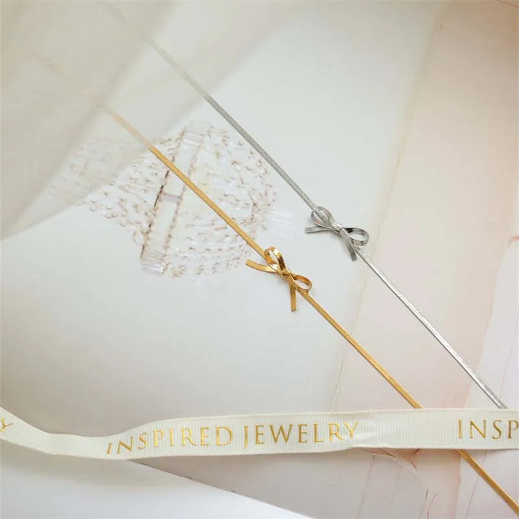 Bow‑tiful Moment Choker