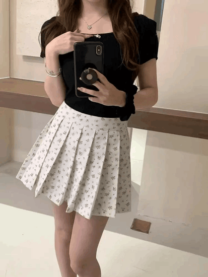 Darling Blossom Pleated Skort