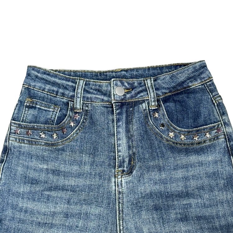 Front close-up view of the Main Mood Cloud-Stretch Flare Jeans in the style Starstruck, showcasing the star studs outlining the front pockets.